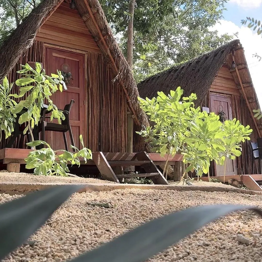 Eco-Cabanas Azul Maria Bacalar Campsite