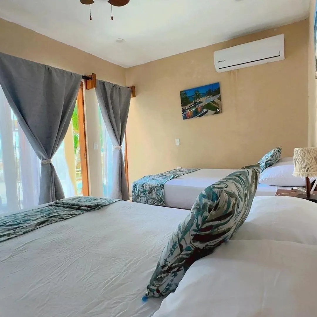 Eco-Cabanas Azul Maria Bacalar Campsite